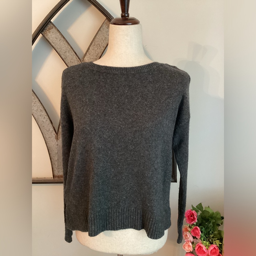 LOFT Charcoal Gray Wool & Cotton Blend Pull Over Oversized Sweater